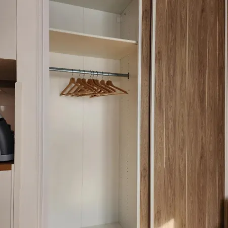 Terre - Train Station 5 Minutes Away - Center - 1st Floor - Apartman Charleville-Mézières